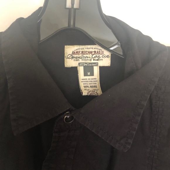 Men’s casual button down - Picture 3 of 3